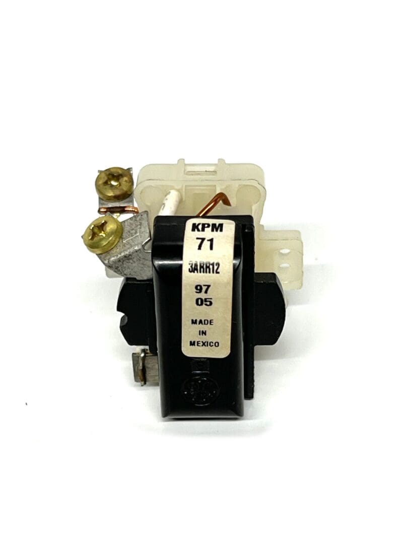 A picture of an old style solenoid.